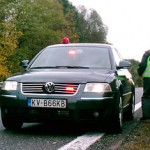 320px-Unmarked_policecar_slovakia_passat_b5_2b
